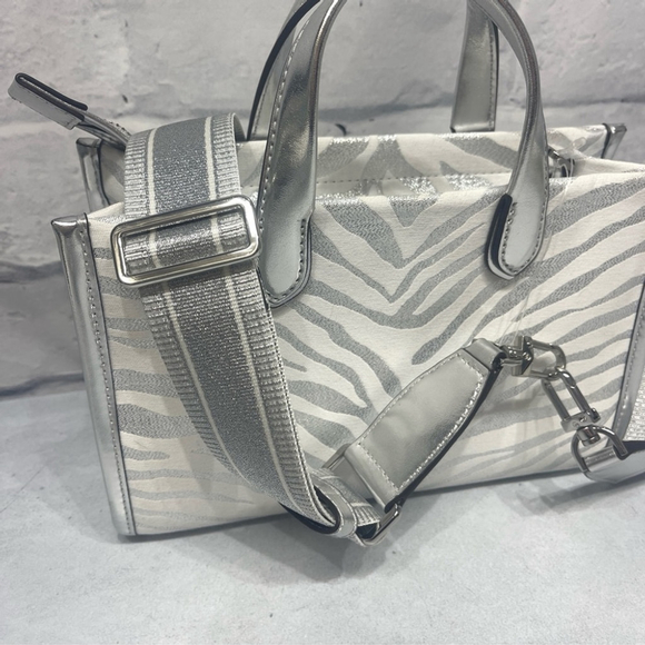 Michael Kors Gigi Small Crossbody Bag Silver Metallic Zebra Print - Picture 9 of 10